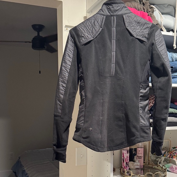 lululemon athletica Black Puffer Jacket With removable hood - Picture 3 of 4